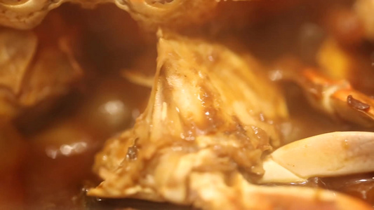 网红美食肉蟹煲青蟹梭子蟹视频