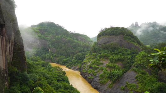 雨天武夷山天游峰视频