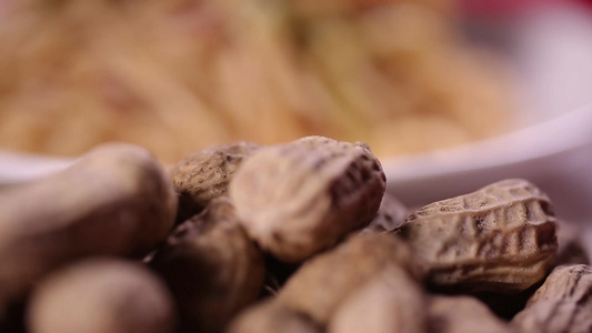 下酒菜小菜凉菜凉拌豆皮花生毛豆视频