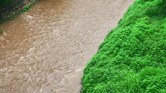 河流夏季洪水强降雨地质灾害山洪咆哮抗洪救险视频