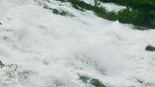 河流夏季洪水强降雨地质灾害山洪咆哮抗洪救险视频