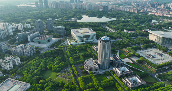 上海陆家嘴世纪大道 世纪广场 世纪公园城市风光4K航拍视频