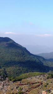 航拍大山峡谷蓝天白云视频