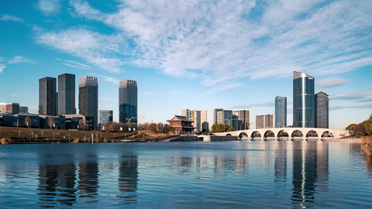 北京通州京杭大运河大光楼七孔桥城市建设延时云蓝天湖面河水城市副中心反射倒影环境建设建筑地标古桥古建筑视频