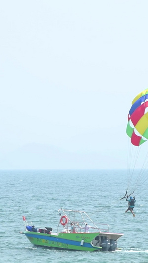 海上降落伞海上娱乐28秒视频