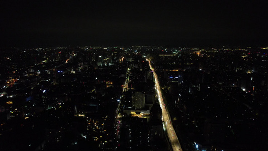 高空俯瞰城市夜景交通航拍视频