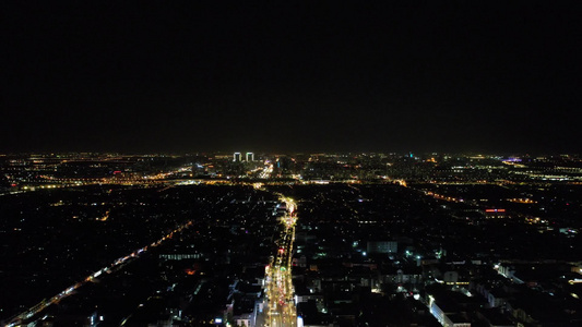 高空俯瞰城市夜景交通航拍视频