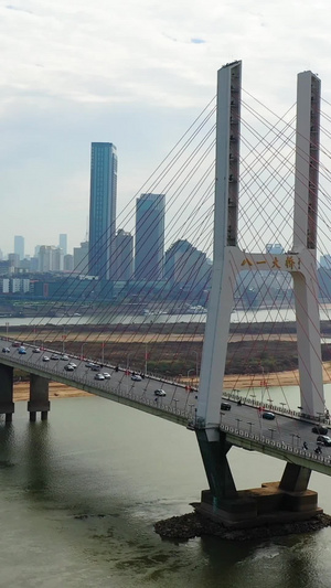 南昌八一大桥交通八一大桥交通车流42秒视频