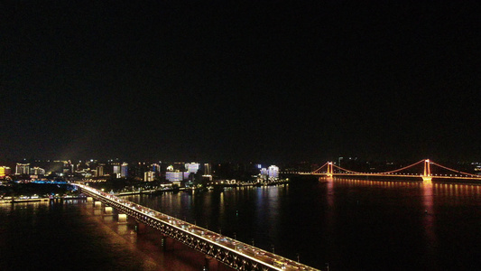 武汉长江大桥夜景交通航拍视频