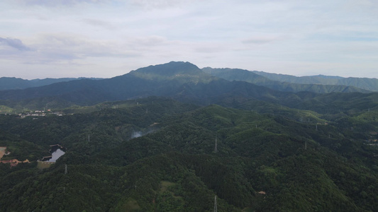 航拍湖南雪峰山山川自然风光视频