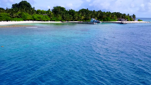 豪华的环礁湖海滩清海旅行空空抽象沙滩附近有白沙底背景10秒视频