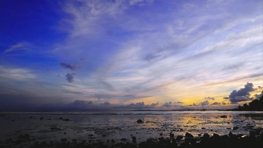 珠海海边日出彩霞视频