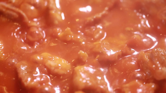 番茄炖牛肉视频