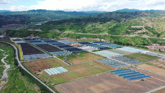 航拍新农村  乡村振兴   绿水青山视频