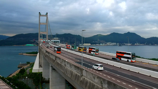 通过TsingMa桥的交通流量视频