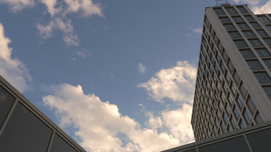 天空和办公大楼外部的低角视图视频