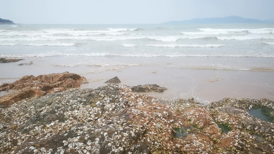 大海涨潮波涛汹涌的海浪浪花视频