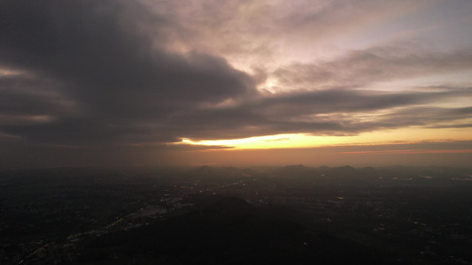 乡村晚霞视频