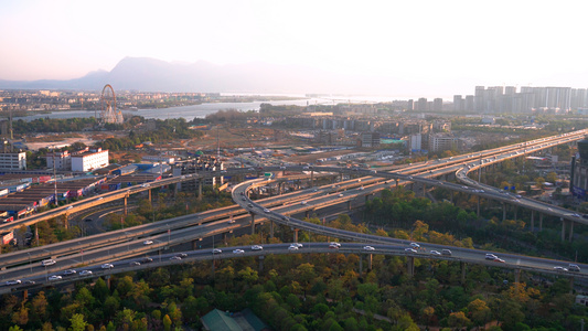 4K城市高架交通路况[主路]视频