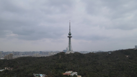 航拍山东青岛城市风光海上日出视频