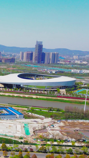 航拍南京江北新区地标长江之舟青奥体育公园南京地标29秒视频