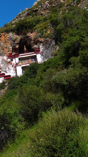 悬崖上扎叶巴寺风景景点宗教场所16秒视频