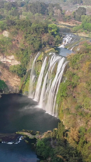 贵州安顺黄果树大瀑布航拍视频自然风光33秒视频