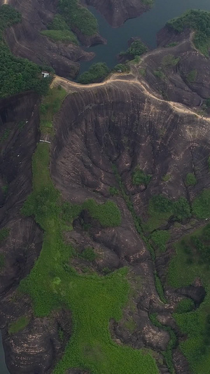 高清航拍湖南郴州高椅岭丹霞地貌15秒视频