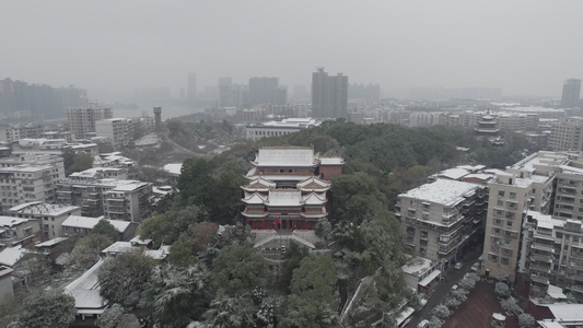 湖南省衡阳市回雁峰雪景4k航拍风光视频