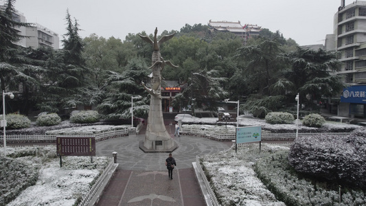 湖南省衡阳市回雁峰雪景4k航拍风光视频