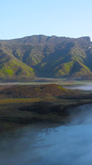 湖北5A景区神农架大九湖清晨晨雾航拍环绕天气变化75秒视频