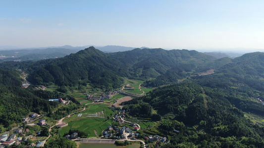 航拍乡村田园农业发展自然风景视频