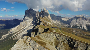 塞塞达峰的壮丽景色特伦蒂诺上阿迪杰多洛米蒂阿尔卑斯山32秒视频