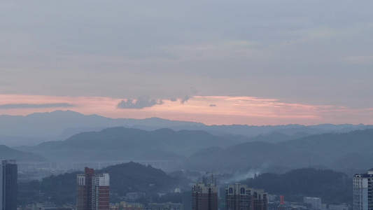 航拍大山日落晚霞夕阳西下视频