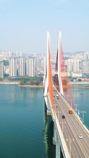 航拍城市长江大桥上车流往来行驶城市宣传片82秒视频