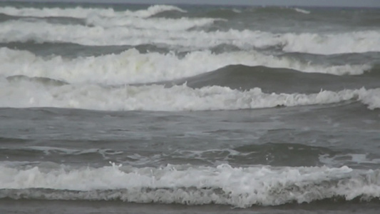 海的波浪慢动视频