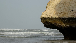 海中的岩石13秒视频