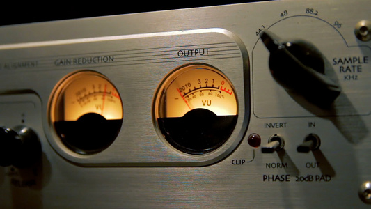 专业音频混合控制台记录室有淡色器视频
