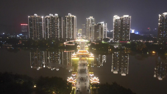 航拍福建漳州古城南山桥夜景视频