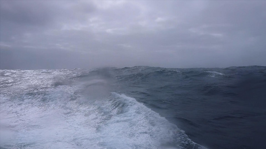 南极惊涛骇浪的海洋视频