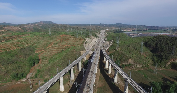 航拍运输火车行驶 铁路运输视频