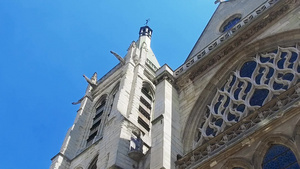圣人教堂在法国的拉丁石器广场30秒视频
