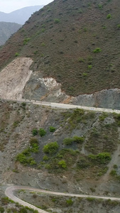 航拍金沙江盘山公路视频