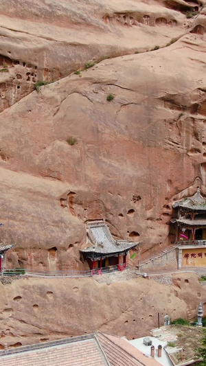 5A景点航拍凿刻在岩壁上的悬空寺甘肃马蹄寺视频合集甘肃旅游43秒视频