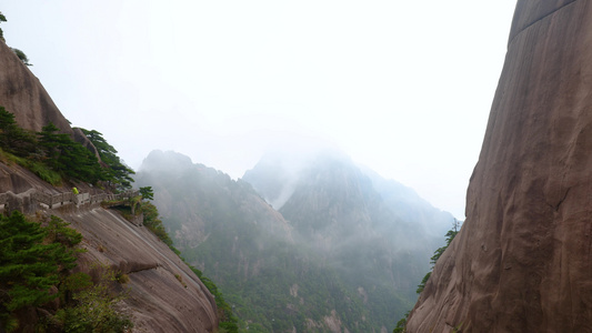 黄山自然风景区雾气延时风光视频