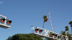 美国的平交道口警告信号加利福尼亚州铁路交叉口11秒视频