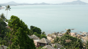 泰国苏梅岛海滨别墅和棕榈树热带度假胜地19秒视频