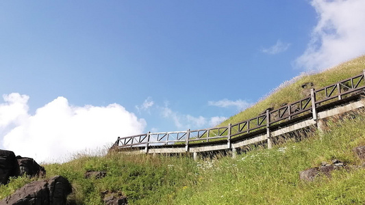 江西武功山自然风光登山步道视频