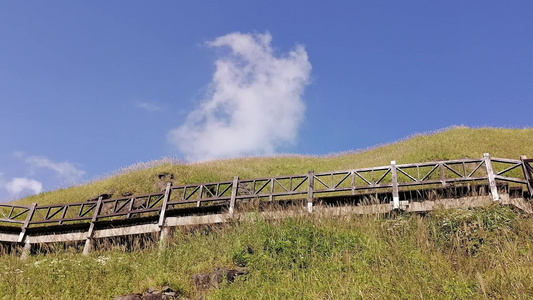 江西武功山自然风光登山步道视频