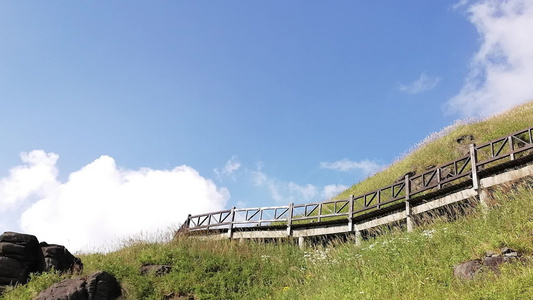 江西武功山自然风光登山步道视频